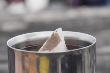 Smart und clever Teebeutel im Becher